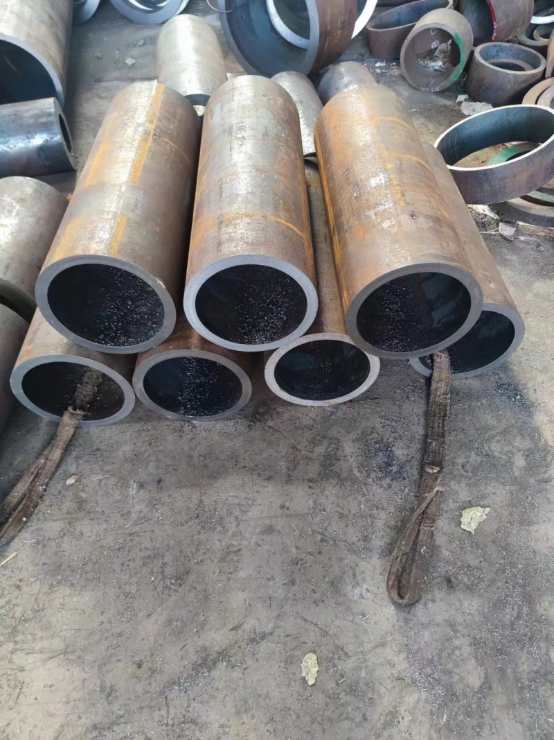 莱山莱山莱山12Cr1MovG无缝钢管切割